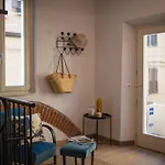 Saliscendi Apartment *