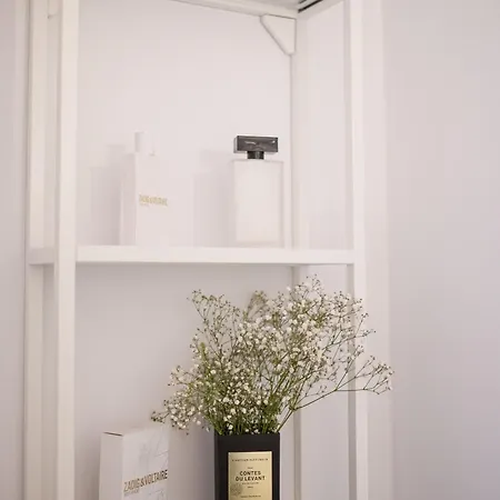 Saliscendi Apartamento *